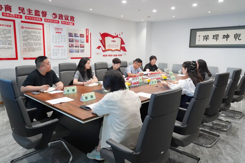 歡迎團(tuán)省委、團(tuán)市委**蒞臨乾坤環(huán)保調(diào)研考察